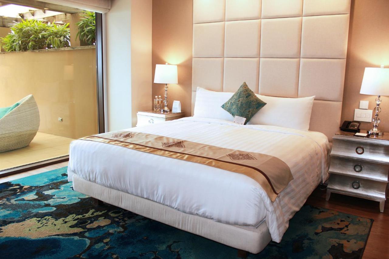 Dusit Thani Guam Resort Tumon Exterior photo