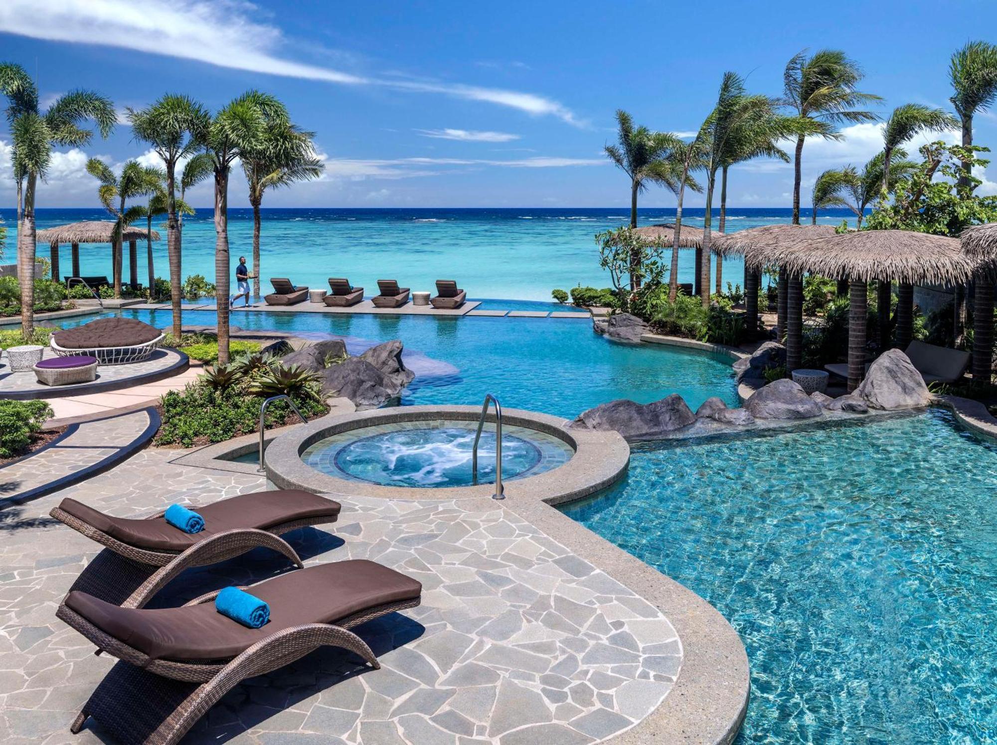 Dusit Thani Guam Resort Tumon Exterior photo
