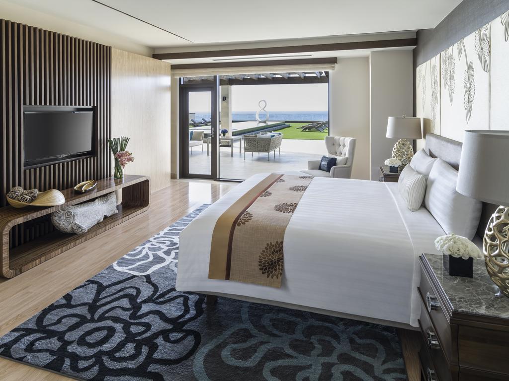 Dusit Thani Guam Resort Tumon Exterior photo